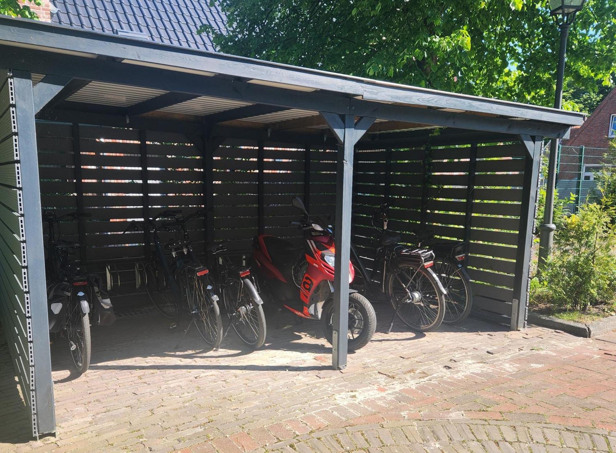 Friesischer Hof, Ferienwohnungen Mit Indoor Spielplatz, Kostenfreien Parkplatz Und W-Lan Hage Ngoại thất bức ảnh