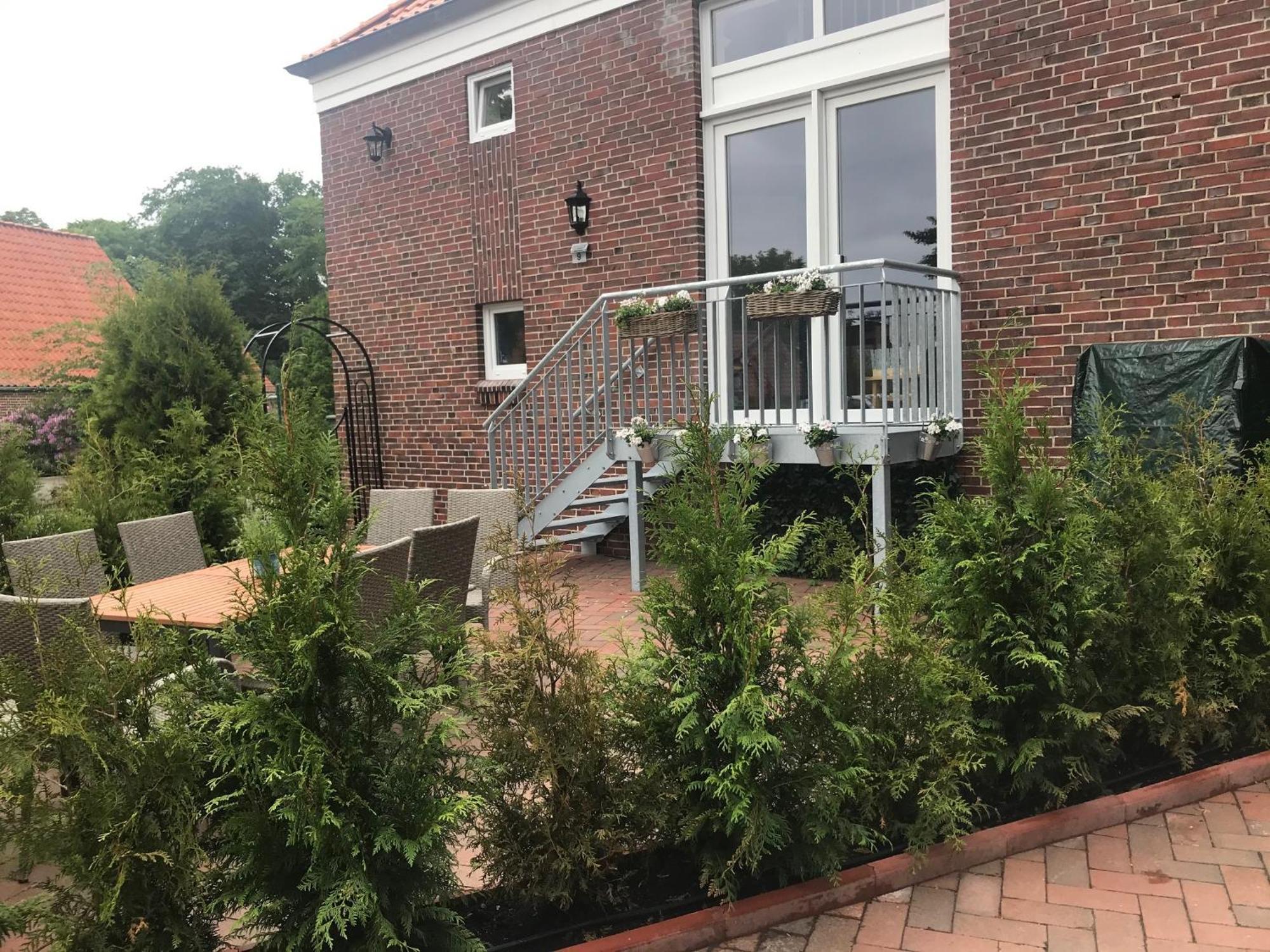 Friesischer Hof, Ferienwohnungen Mit Indoor Spielplatz, Kostenfreien Parkplatz Und W-Lan Hage Phòng bức ảnh